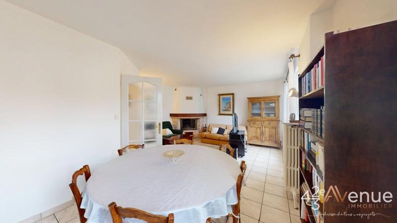 Maison - 90 m² - 5 pièces