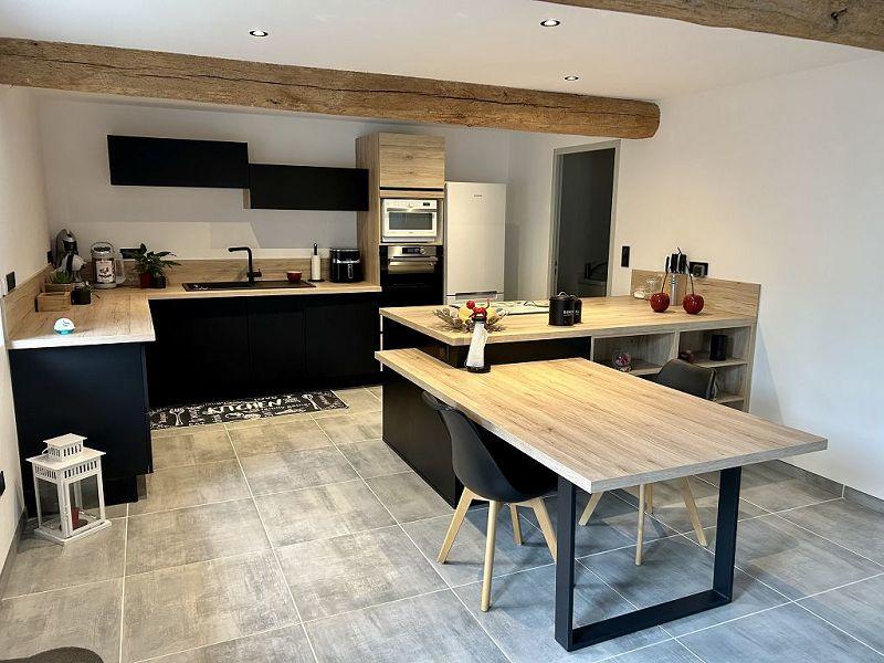 Maison traditionnelle - 164 m² - 6 pièces