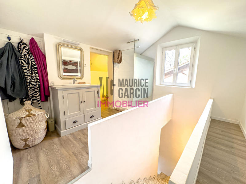 Maison - 111 m² - 4 pièces