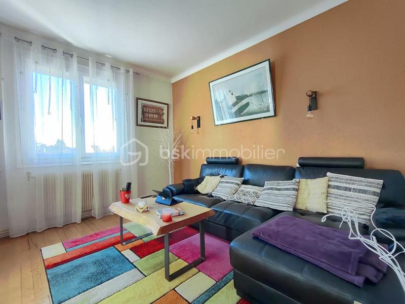 Maison traditionnelle - 256 m² - 9 pièces