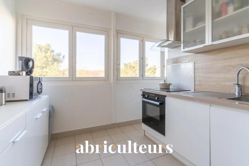 Appartement ancien - 64 m² - 3 pièces