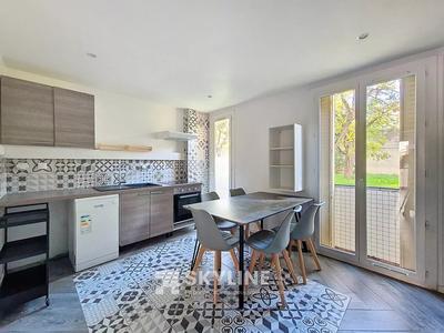 Appartement - 50 m² - 4 pièces