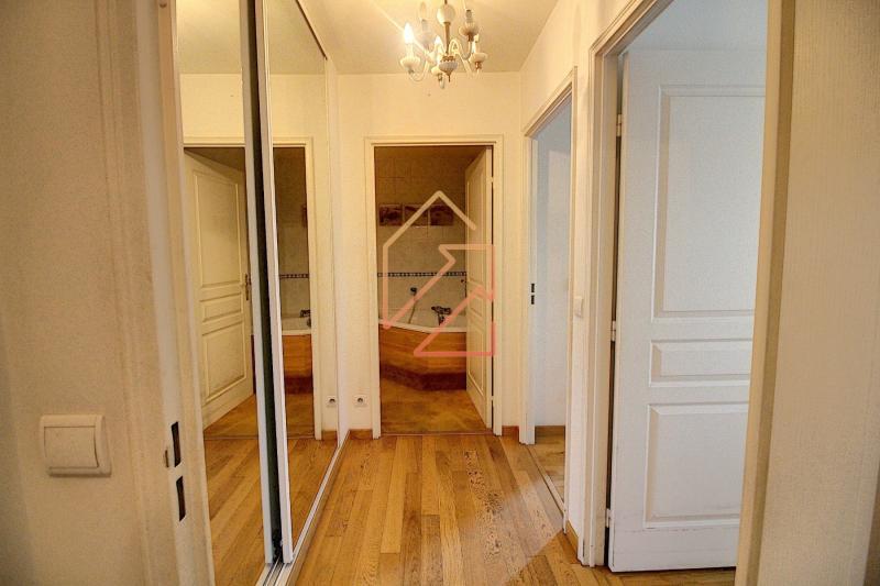 Appartement - 81 m² - 3 pièces