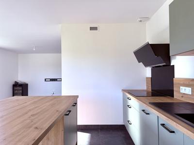 Maison - 99 m² - 4 pièces