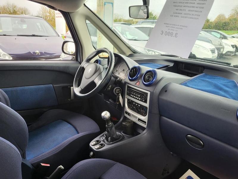 Peugeot 1007 Black And Silver 1.6 Hdi