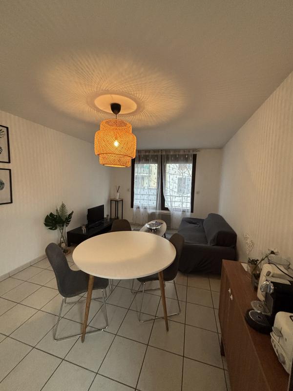 Appartement - 68 m² - 2 pièces