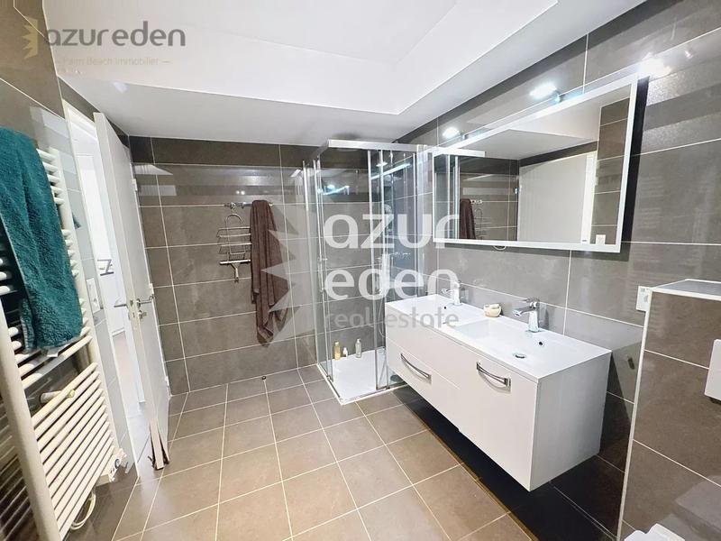 Appartement - 80 m² - 3 pièces