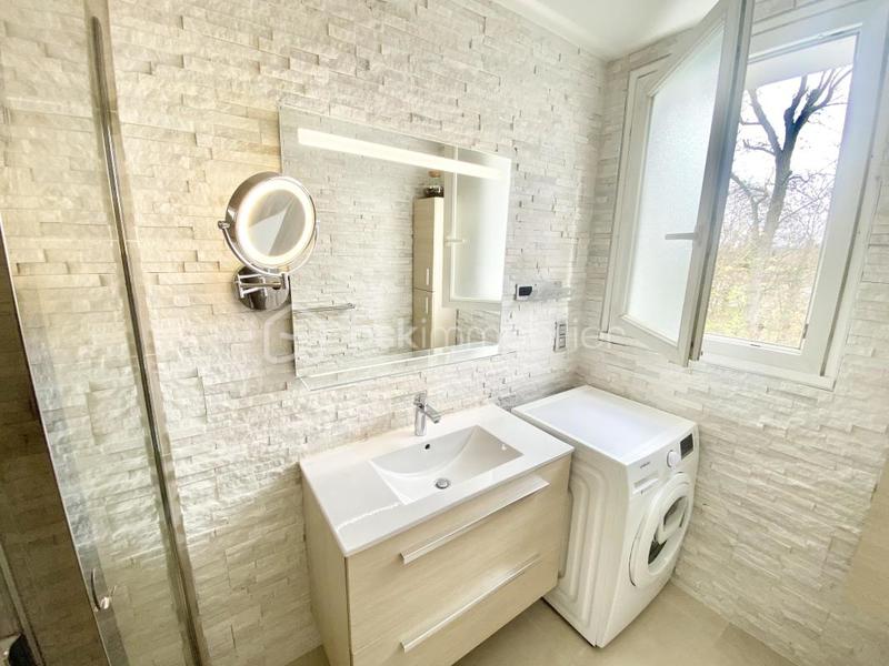 Appartement - 72 m² - 3 pièces