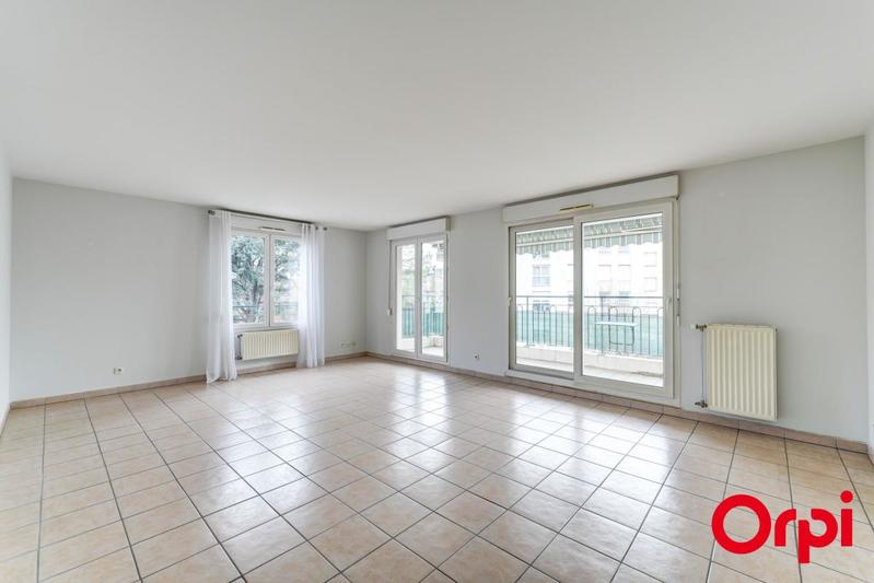 Appartement - 111 m² - 5 pièces