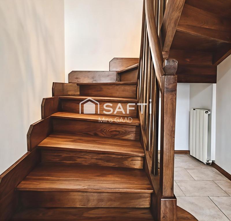 Maison - 140 m² - 5 pièces