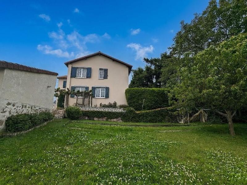 Villa - 1 003 m² - 8 pièces