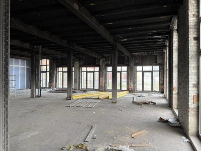 Local commercial - 304 m²