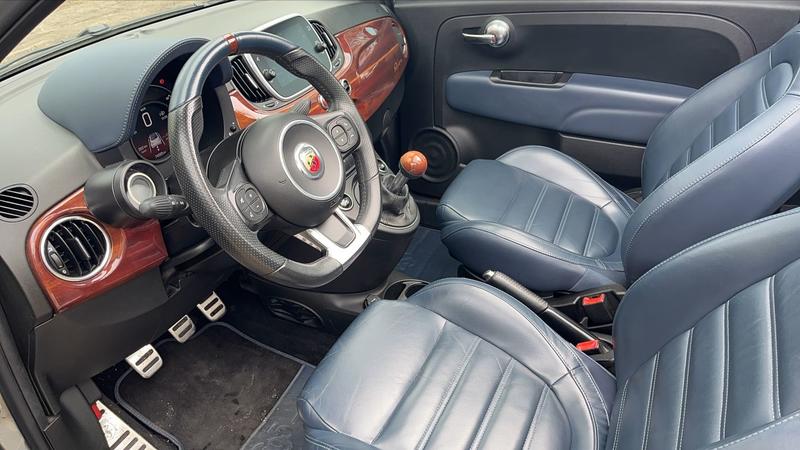 Abarth 500c 1.4 Turbo t-Jet 180 695 Rivale