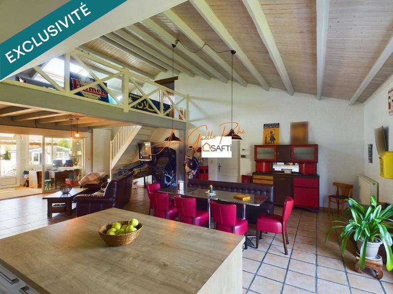 Maison - 202 m² - 7 pièces