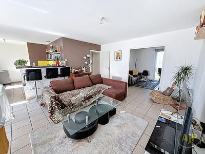 Maison - 70 m² - 3 pièces