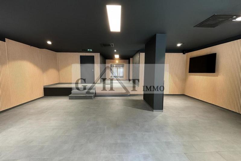 Local commercial - 130 m²