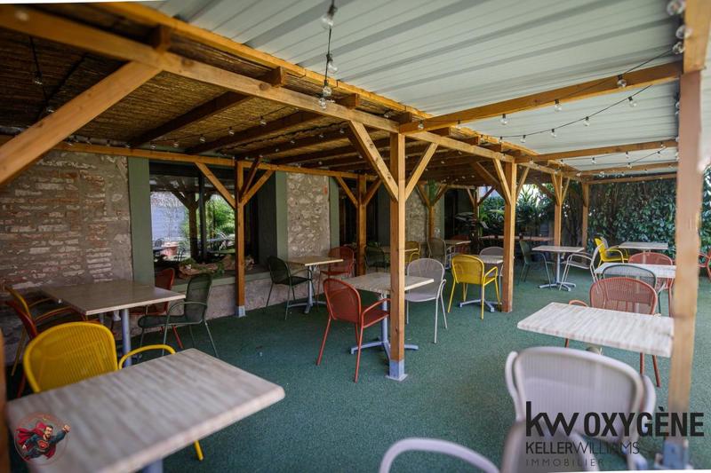 Local commercial - 700 m² - 20 pièces