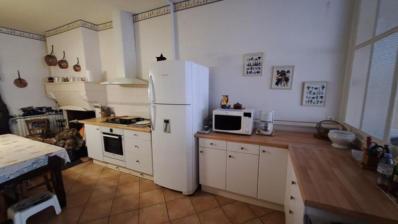 Maison - 228 m² - 8 pièces