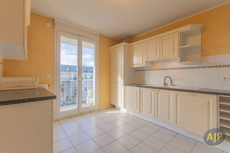 Appartement - 108 m² - 4 pièces