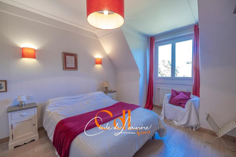 Maison - 167 m² - 7 pièces