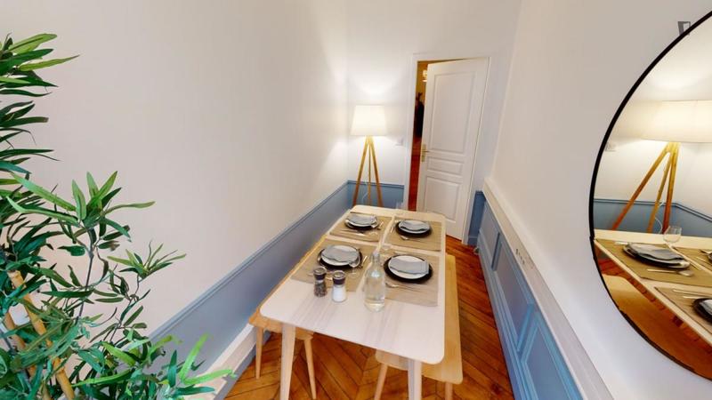 Chambre - 10 m² - 4 pièces