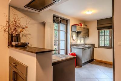 Maison traditionnelle - 199 m² - 7 pièces