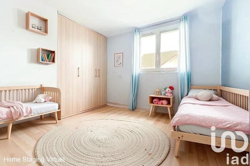 Maison - 90 m² - 5 pièces