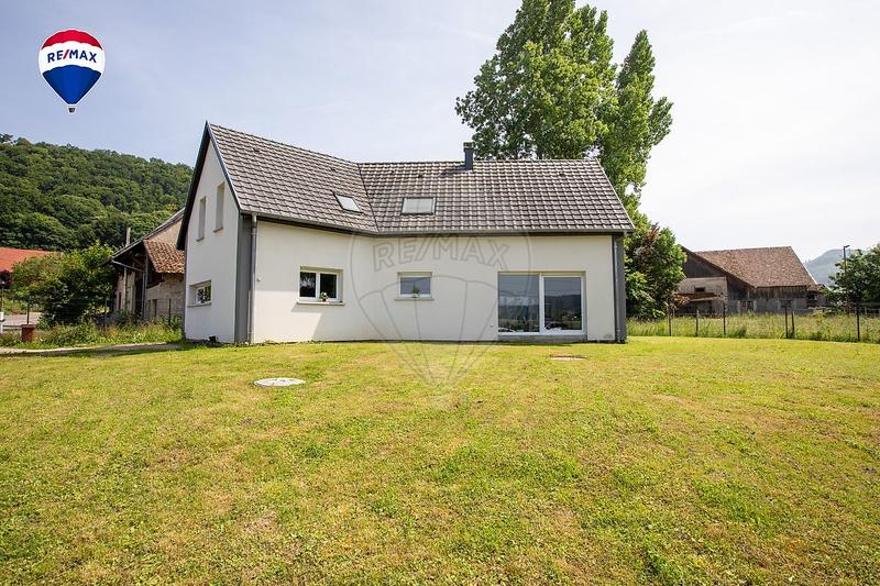 Maison - 140 m² - 4 pièces