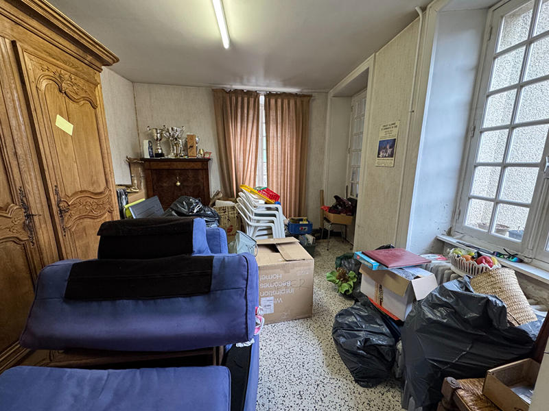 Maison - 220 m² - 10 pièces