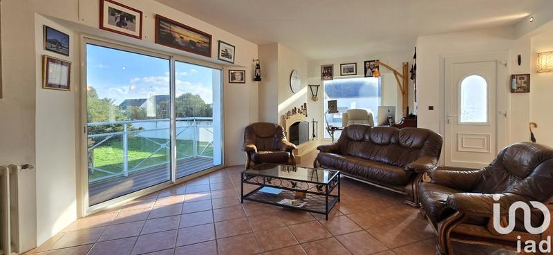 Maison - 216 m² - 7 pièces