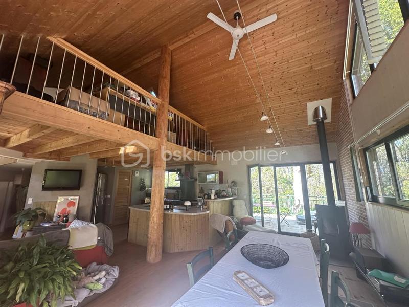 Maison - 135 m² - 5 pièces