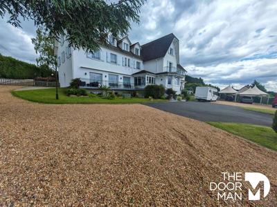 Propriété - 700 m² - 23 pièces