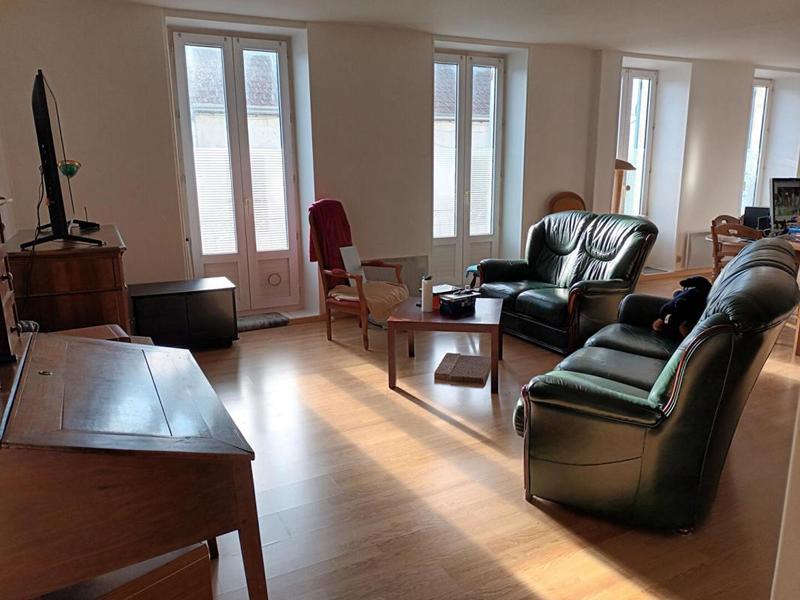 Appartement - 90 m² - 3 pièces