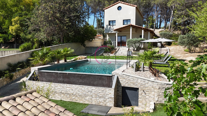 Maison - 154 m² - 7 pièces