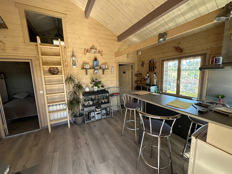 Maison - 112 m² - 9 pièces