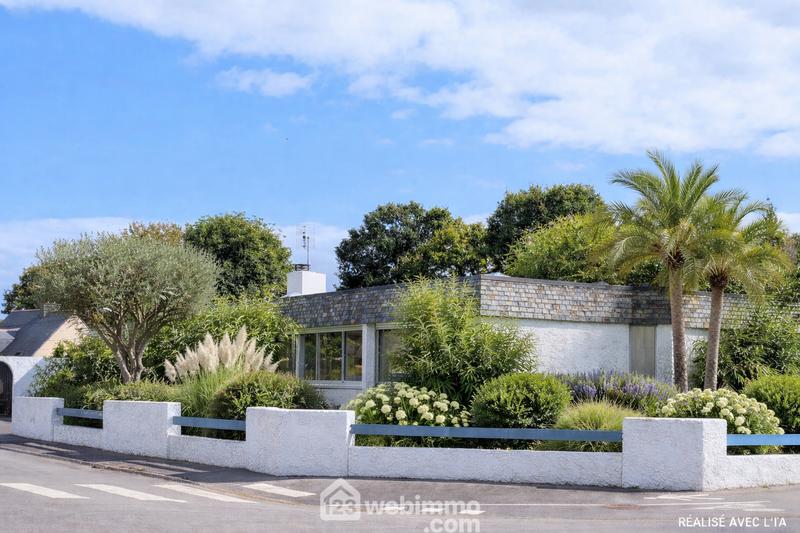 Maison - 234 m² - 8 pièces