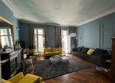 Hôtel particulier - 300 m² - 14 pièces