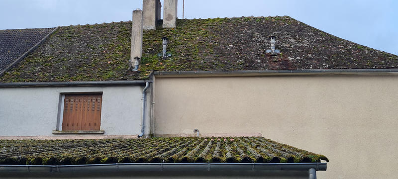 Maison - 94 m² - 9 pièces