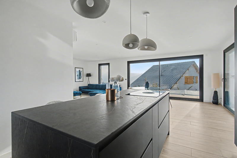 Maison - 182 m² - 6 pièces