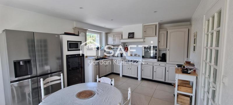 Maison - 139 m² - 8 pièces