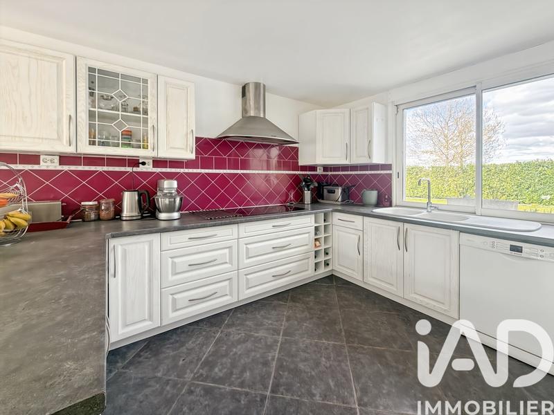 Maison - 187 m² - 9 pièces