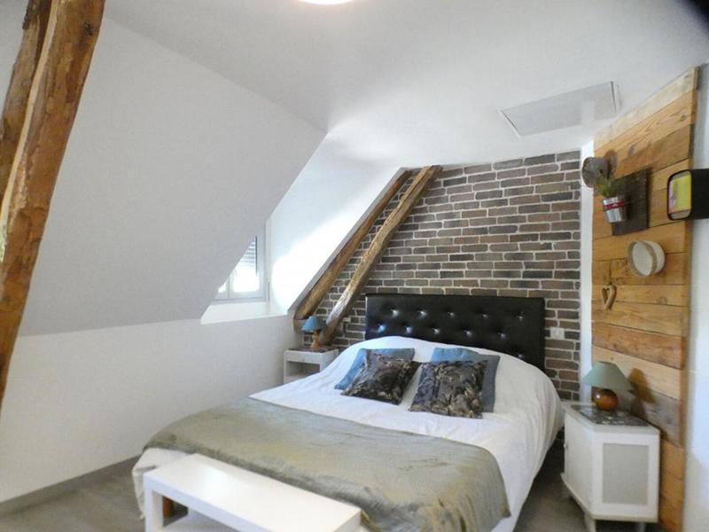 Maison - 260 m² - 12 pièces