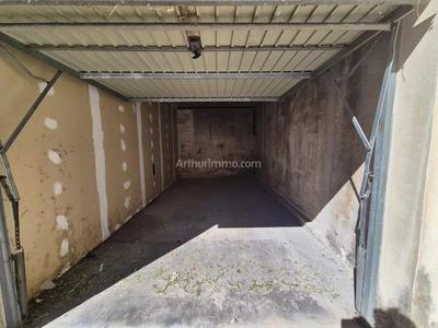 Parking / Garage - 15 m²