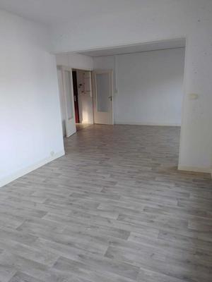 Appartement - 85 m² - 3 pièces