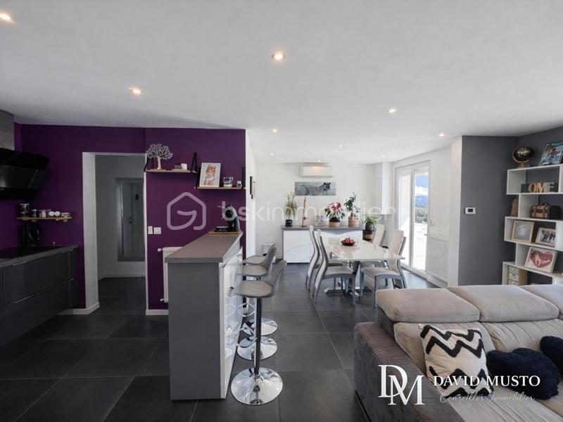 Maison - 108 m² - 5 pièces