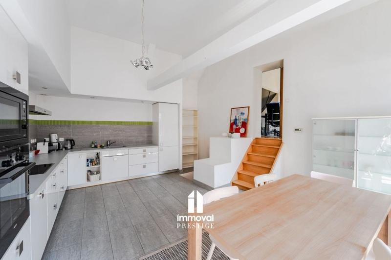 Maison ancienne - 398 m² - 10 pièces