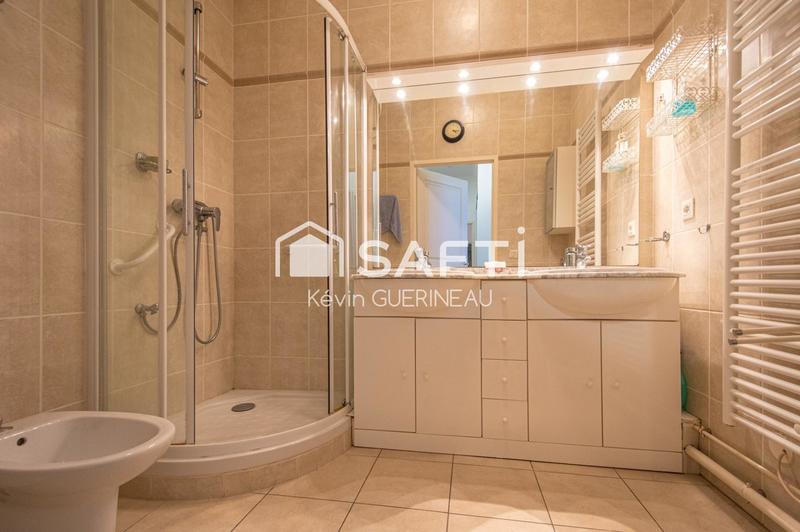 Appartement - 75 m² - 3 pièces