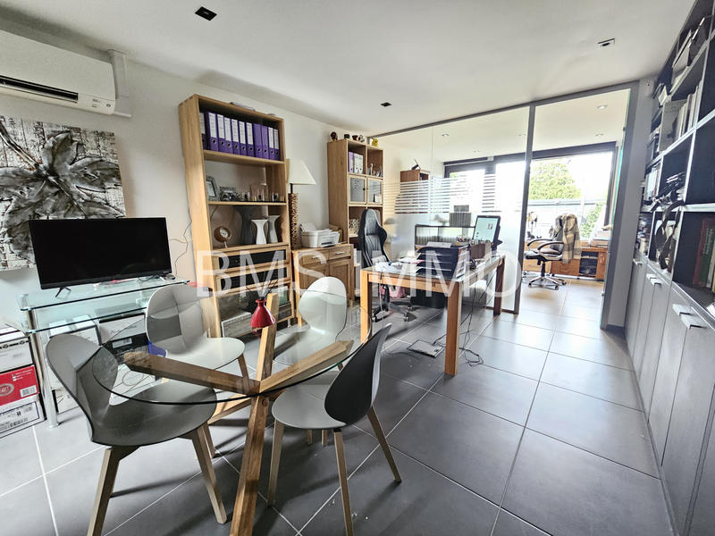 Maison - 268 m² - 10 pièces