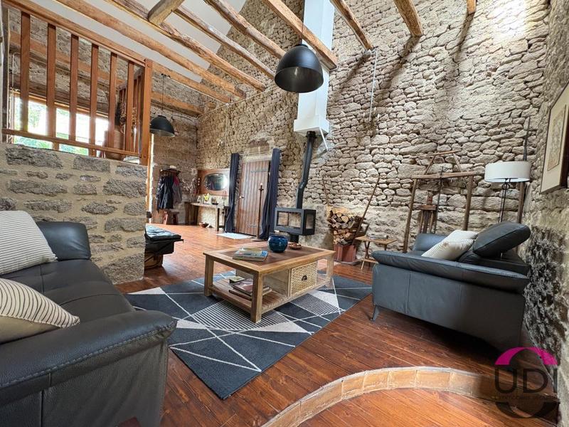 Maison - 171 m² - 6 pièces