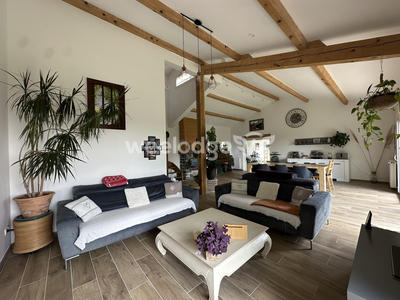 Maison - 227 m² - 7 pièces